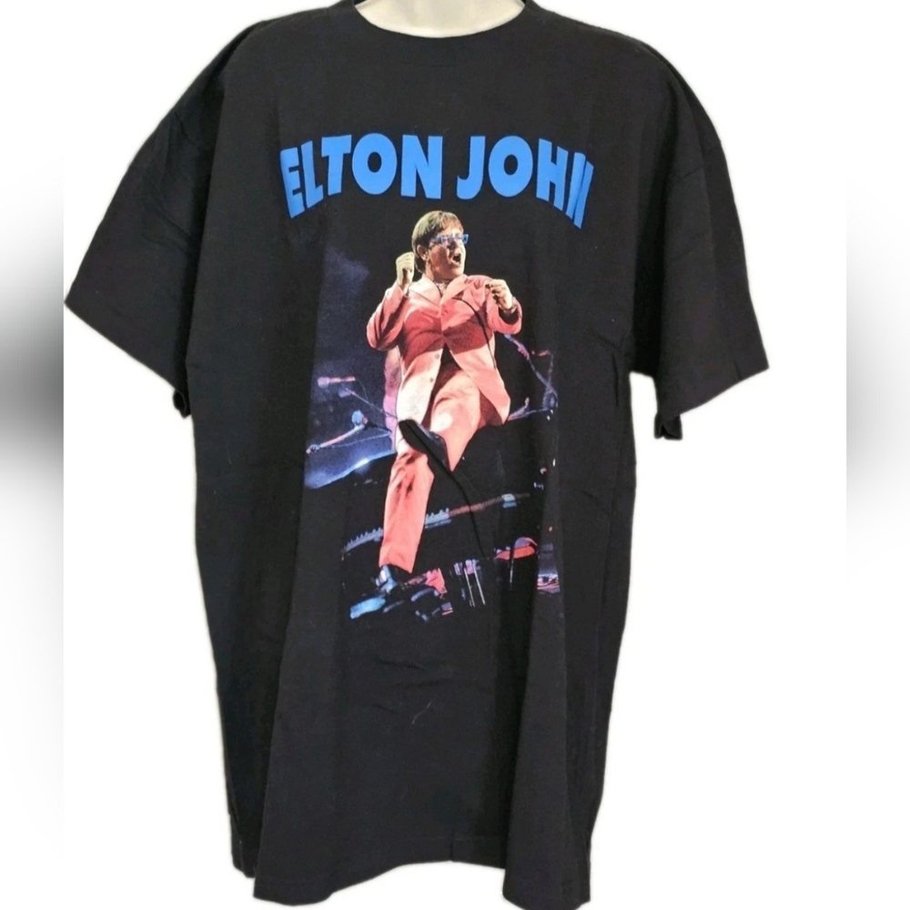 Vintage Elton John "Solo Tour" T-Shirt 1997 Size XL Black With Graphic Print